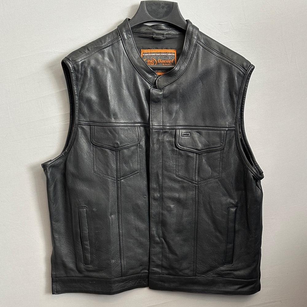 Daniel Smart Men's Black Leather Motorcycle Vest 3XL